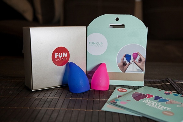 Video: Menstruační kalíšky Fun factory Explore Kit 2 ks